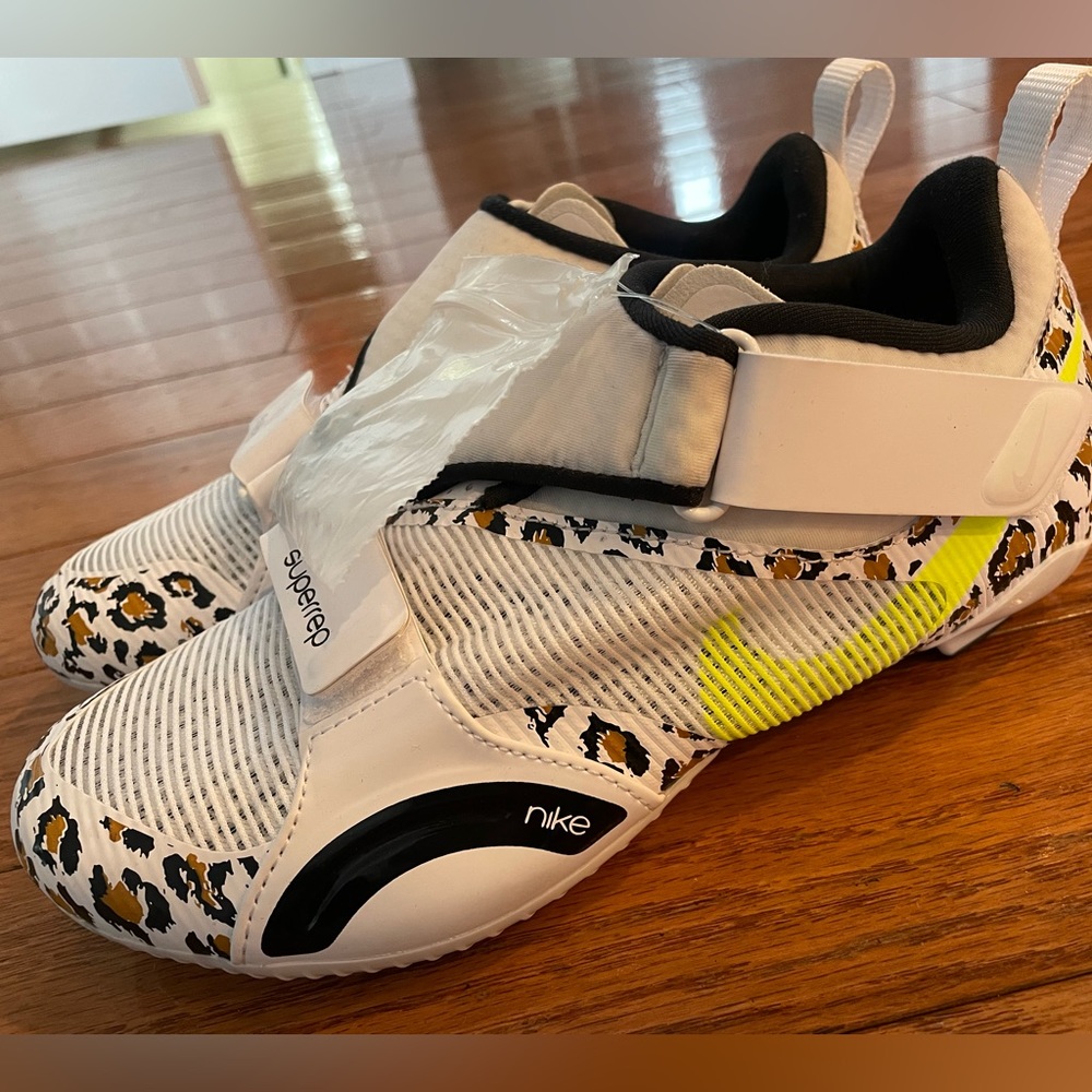 Nike cycling shoes